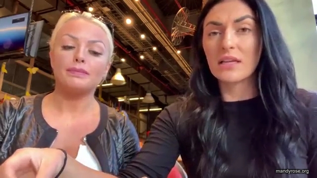 HOLAAAA_2121_Bogota2C_Colombia_WWE_Mandy_Rose_Sonya_Deville_Damandyz_Donutz_mp40122.jpg