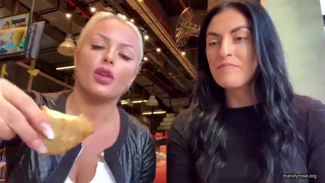 HOLAAAA_2121_Bogota2C_Colombia_WWE_Mandy_Rose_Sonya_Deville_Damandyz_Donutz_mp40183.jpg