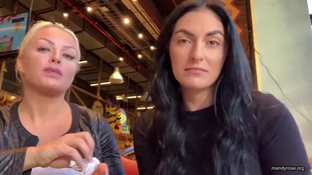 HOLAAAA_2121_Bogota2C_Colombia_WWE_Mandy_Rose_Sonya_Deville_Damandyz_Donutz_mp40189.jpg