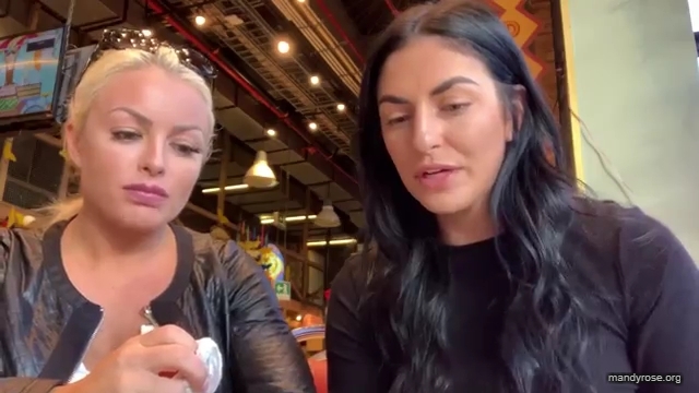 HOLAAAA_2121_Bogota2C_Colombia_WWE_Mandy_Rose_Sonya_Deville_Damandyz_Donutz_mp40196.jpg