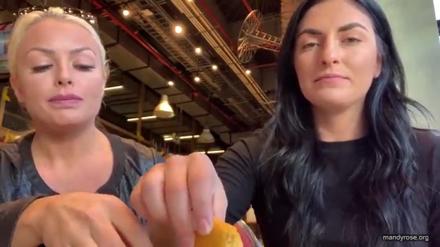 HOLAAAA_2121_Bogota2C_Colombia_WWE_Mandy_Rose_Sonya_Deville_Damandyz_Donutz_mp40203.jpg