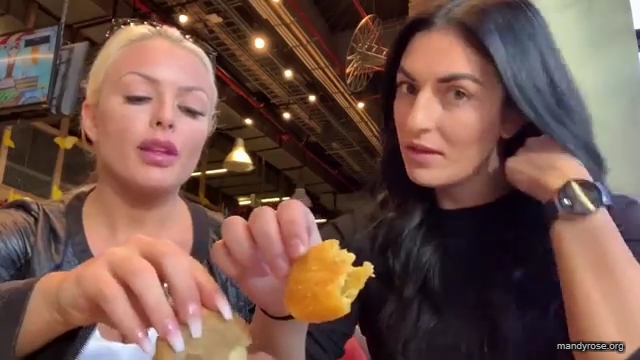 HOLAAAA_2121_Bogota2C_Colombia_WWE_Mandy_Rose_Sonya_Deville_Damandyz_Donutz_mp40204.jpg