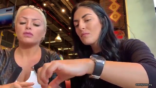 HOLAAAA_2121_Bogota2C_Colombia_WWE_Mandy_Rose_Sonya_Deville_Damandyz_Donutz_mp40218.jpg