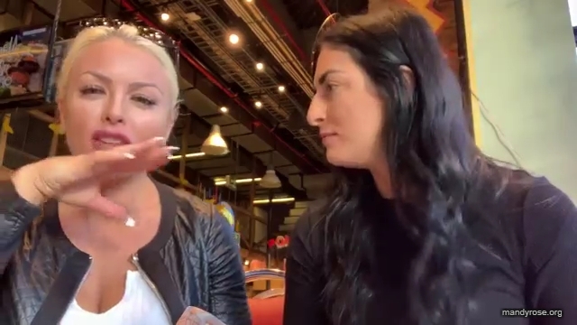HOLAAAA_2121_Bogota2C_Colombia_WWE_Mandy_Rose_Sonya_Deville_Damandyz_Donutz_mp40226.jpg