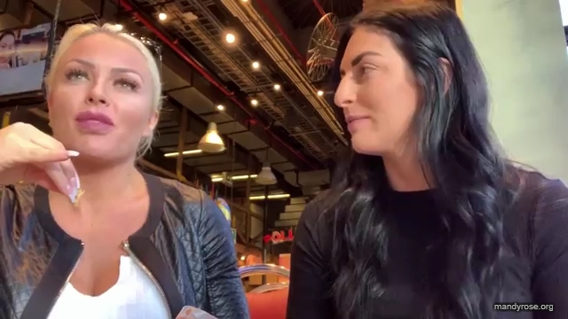 HOLAAAA_2121_Bogota2C_Colombia_WWE_Mandy_Rose_Sonya_Deville_Damandyz_Donutz_mp40249.jpg