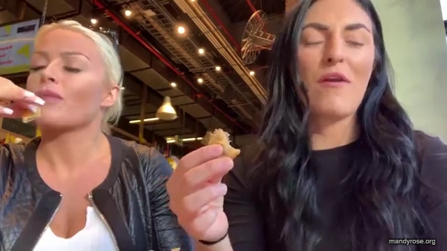 HOLAAAA_2121_Bogota2C_Colombia_WWE_Mandy_Rose_Sonya_Deville_Damandyz_Donutz_mp40271.jpg