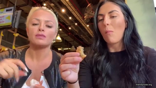 HOLAAAA_2121_Bogota2C_Colombia_WWE_Mandy_Rose_Sonya_Deville_Damandyz_Donutz_mp40273.jpg