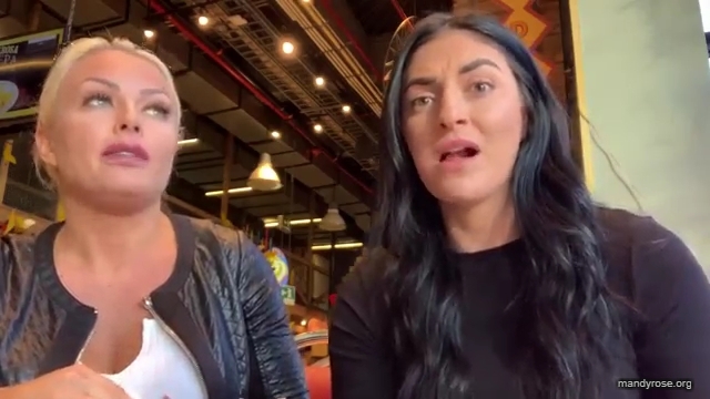 HOLAAAA_2121_Bogota2C_Colombia_WWE_Mandy_Rose_Sonya_Deville_Damandyz_Donutz_mp40280.jpg