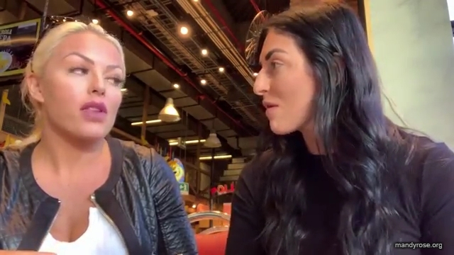 HOLAAAA_2121_Bogota2C_Colombia_WWE_Mandy_Rose_Sonya_Deville_Damandyz_Donutz_mp40282.jpg