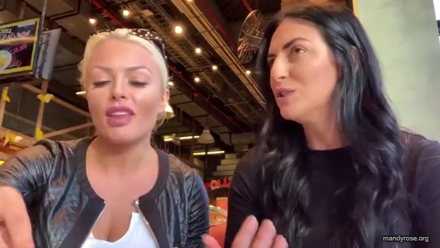 HOLAAAA_2121_Bogota2C_Colombia_WWE_Mandy_Rose_Sonya_Deville_Damandyz_Donutz_mp40285.jpg