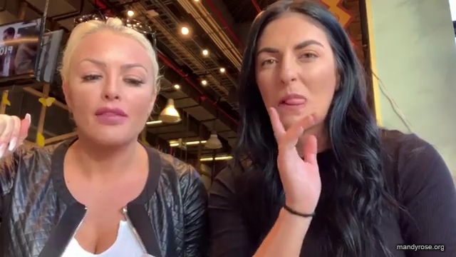 HOLAAAA_2121_Bogota2C_Colombia_WWE_Mandy_Rose_Sonya_Deville_Damandyz_Donutz_mp40305.jpg