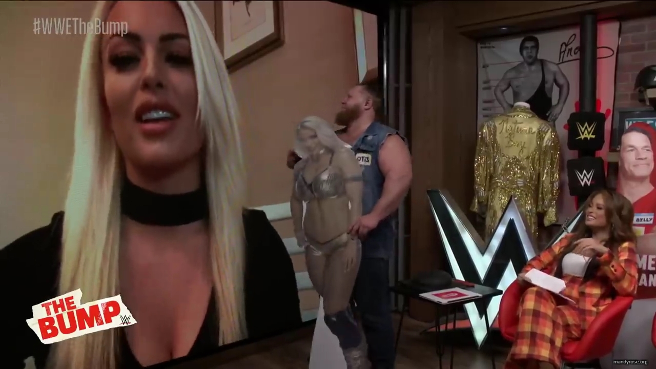 Heavy_Machinery_talk_28and_devour29_turkey_live_on_the_internet__WWE27s_The_Bump2C_Nov__202C_2019_mp40042.jpg
