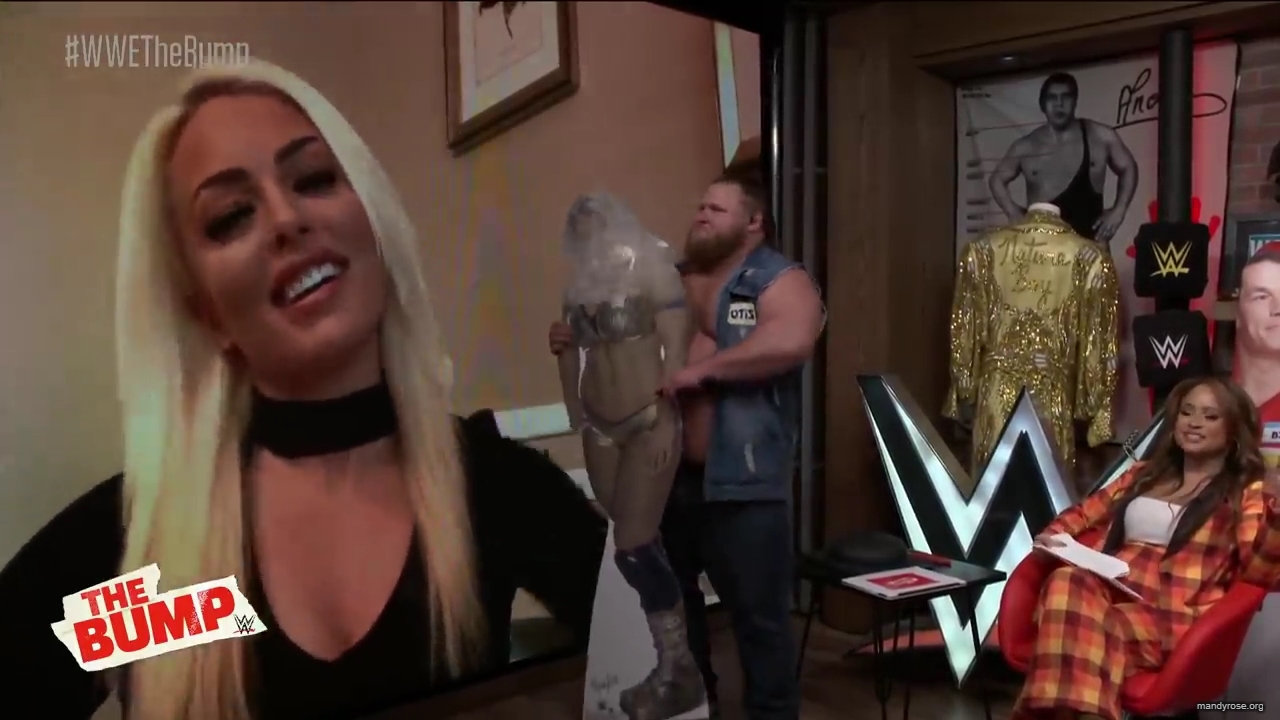 Heavy_Machinery_talk_28and_devour29_turkey_live_on_the_internet__WWE27s_The_Bump2C_Nov__202C_2019_mp40046.jpg