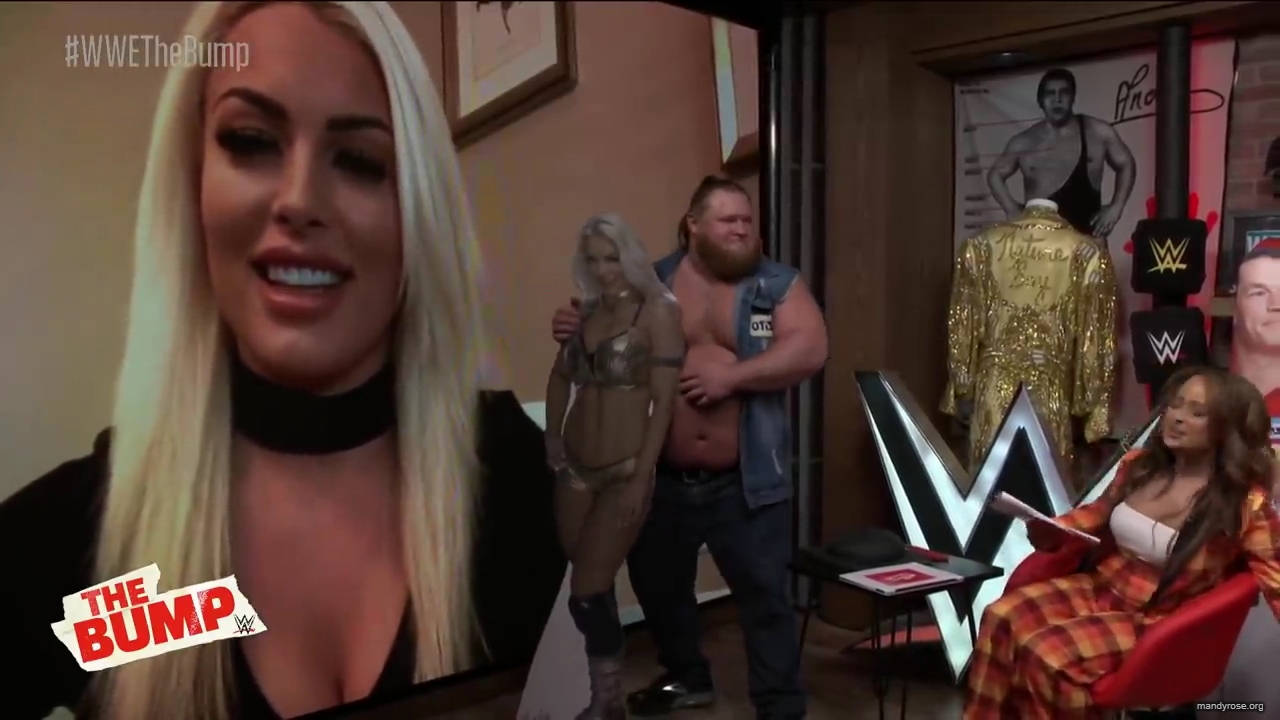Heavy_Machinery_talk_28and_devour29_turkey_live_on_the_internet__WWE27s_The_Bump2C_Nov__202C_2019_mp40050.jpg