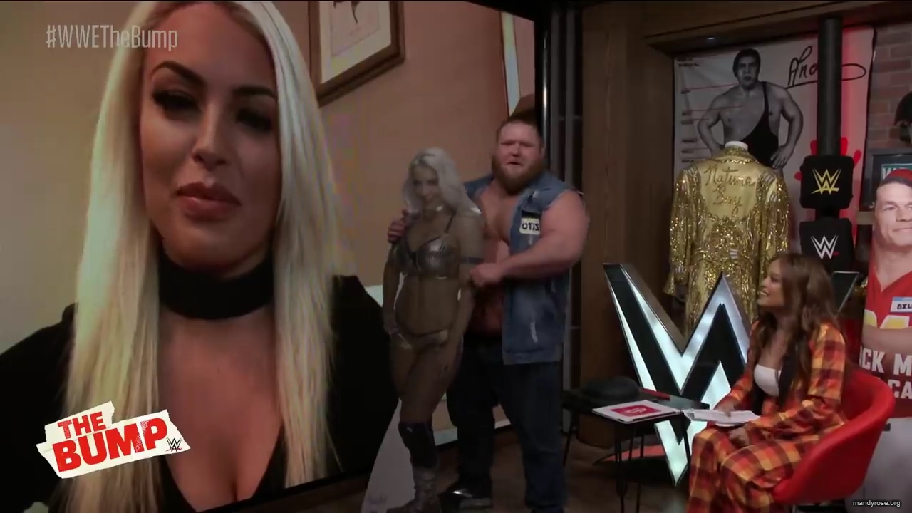 Heavy_Machinery_talk_28and_devour29_turkey_live_on_the_internet__WWE27s_The_Bump2C_Nov__202C_2019_mp40052.jpg
