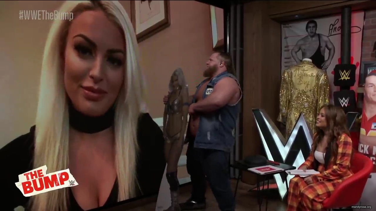 Heavy_Machinery_talk_28and_devour29_turkey_live_on_the_internet__WWE27s_The_Bump2C_Nov__202C_2019_mp40053.jpg