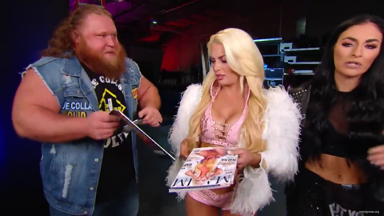 Heavy_Machinery_talk_28and_devour29_turkey_live_on_the_internet__WWE27s_The_Bump2C_Nov__202C_2019_mp40095.jpg