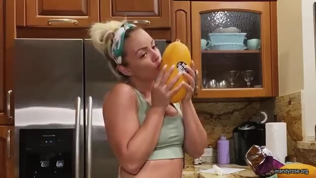 MANDY_ROSE___OTIS_Easy_Meals_To_Make_During_Quarantine_WWE_Cooking_mp40035.jpg