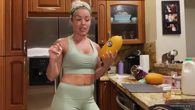 MANDY_ROSE___OTIS_Easy_Meals_To_Make_During_Quarantine_WWE_Cooking_mp40050.jpg