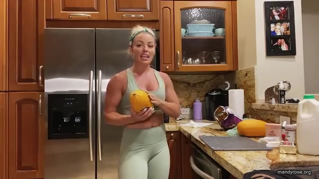 MANDY_ROSE___OTIS_Easy_Meals_To_Make_During_Quarantine_WWE_Cooking_mp40053.jpg