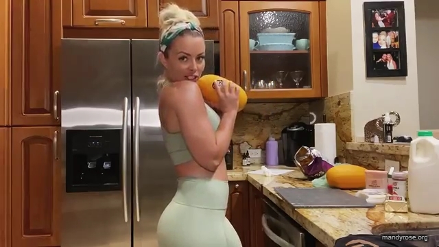 MANDY_ROSE___OTIS_Easy_Meals_To_Make_During_Quarantine_WWE_Cooking_mp40061.jpg