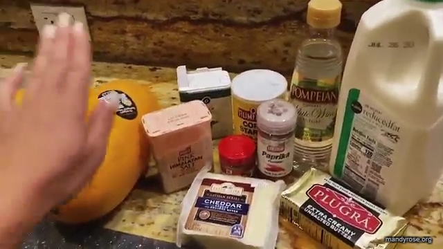 MANDY_ROSE___OTIS_Easy_Meals_To_Make_During_Quarantine_WWE_Cooking_mp40100.jpg