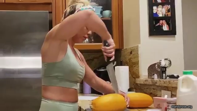 MANDY_ROSE___OTIS_Easy_Meals_To_Make_During_Quarantine_WWE_Cooking_mp40155.jpg