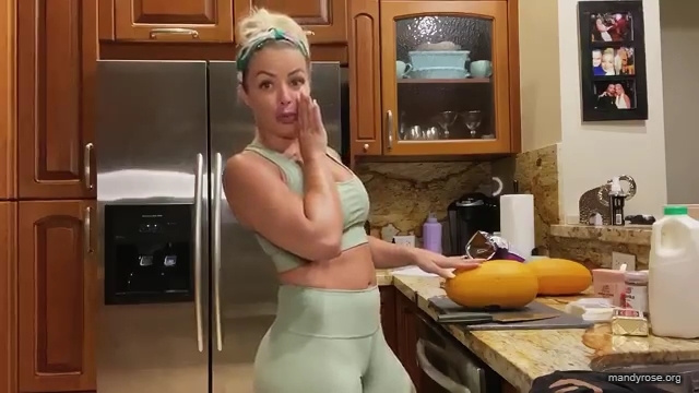 MANDY_ROSE___OTIS_Easy_Meals_To_Make_During_Quarantine_WWE_Cooking_mp40170.jpg