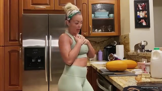 MANDY_ROSE___OTIS_Easy_Meals_To_Make_During_Quarantine_WWE_Cooking_mp40193.jpg