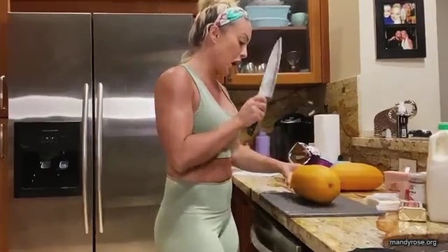 MANDY_ROSE___OTIS_Easy_Meals_To_Make_During_Quarantine_WWE_Cooking_mp40195.jpg