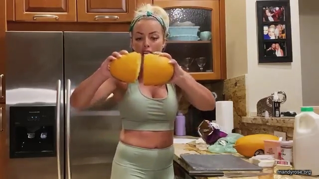 MANDY_ROSE___OTIS_Easy_Meals_To_Make_During_Quarantine_WWE_Cooking_mp40220.jpg