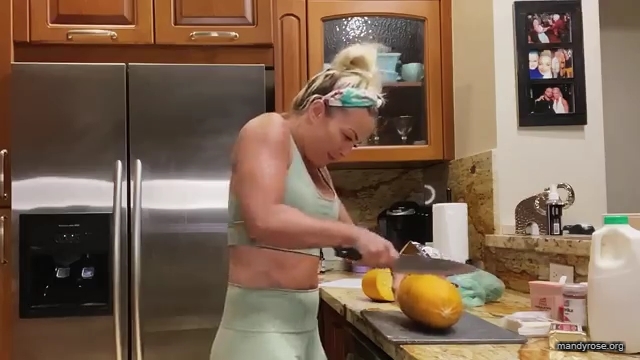MANDY_ROSE___OTIS_Easy_Meals_To_Make_During_Quarantine_WWE_Cooking_mp40228.jpg