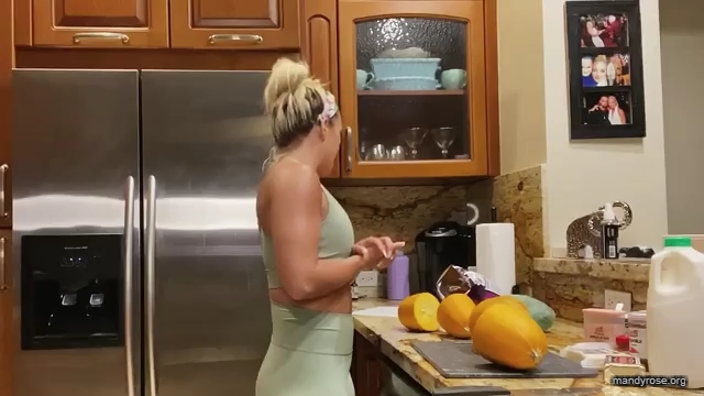 MANDY_ROSE___OTIS_Easy_Meals_To_Make_During_Quarantine_WWE_Cooking_mp40255.jpg