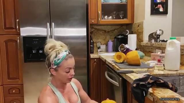 MANDY_ROSE___OTIS_Easy_Meals_To_Make_During_Quarantine_WWE_Cooking_mp40266.jpg