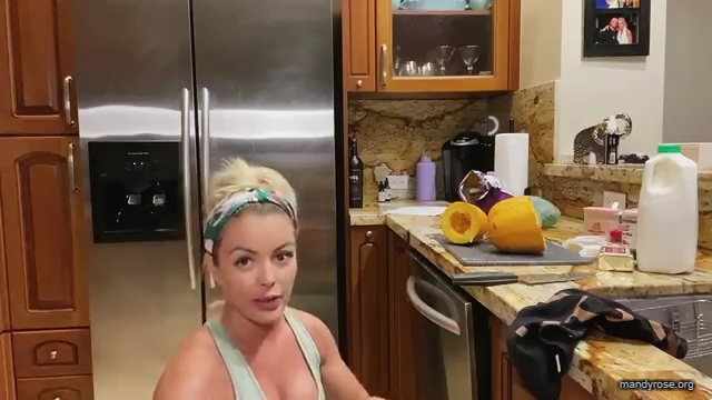 MANDY_ROSE___OTIS_Easy_Meals_To_Make_During_Quarantine_WWE_Cooking_mp40269.jpg