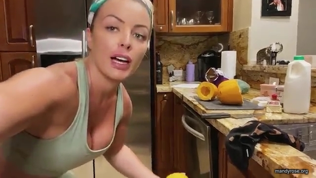 MANDY_ROSE___OTIS_Easy_Meals_To_Make_During_Quarantine_WWE_Cooking_mp40272.jpg
