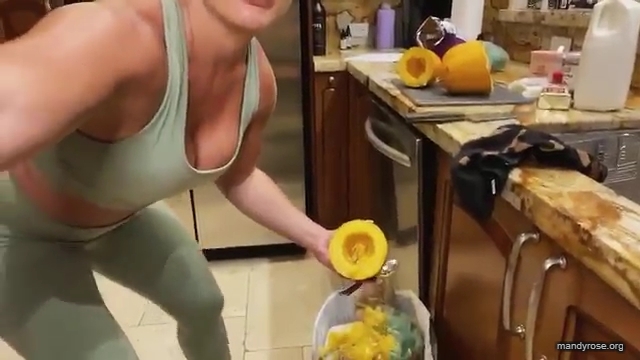 MANDY_ROSE___OTIS_Easy_Meals_To_Make_During_Quarantine_WWE_Cooking_mp40273.jpg