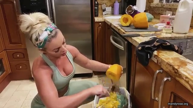 MANDY_ROSE___OTIS_Easy_Meals_To_Make_During_Quarantine_WWE_Cooking_mp40278.jpg