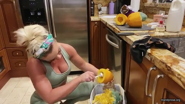 MANDY_ROSE___OTIS_Easy_Meals_To_Make_During_Quarantine_WWE_Cooking_mp40291.jpg