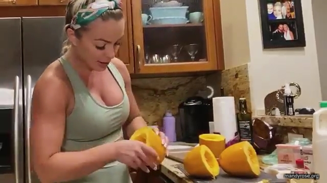 MANDY_ROSE___OTIS_Easy_Meals_To_Make_During_Quarantine_WWE_Cooking_mp40330.jpg