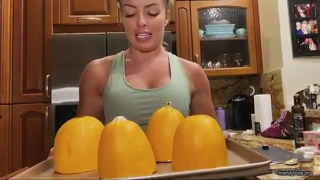 MANDY_ROSE___OTIS_Easy_Meals_To_Make_During_Quarantine_WWE_Cooking_mp40342.jpg