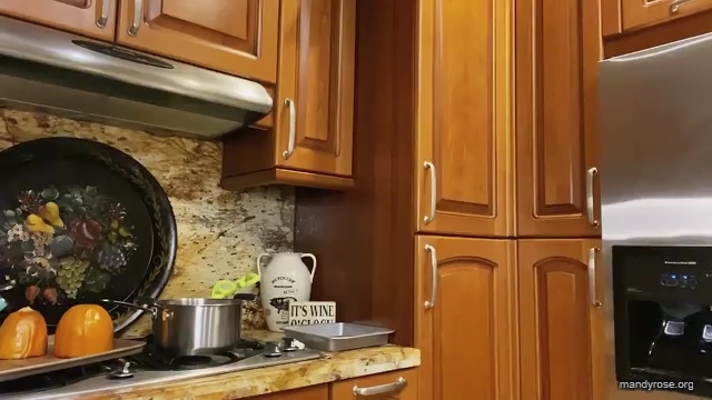 MANDY_ROSE___OTIS_Easy_Meals_To_Make_During_Quarantine_WWE_Cooking_mp40445.jpg