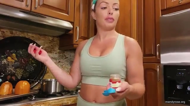 MANDY_ROSE___OTIS_Easy_Meals_To_Make_During_Quarantine_WWE_Cooking_mp40452.jpg