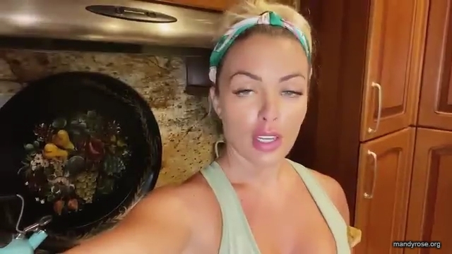MANDY_ROSE___OTIS_Easy_Meals_To_Make_During_Quarantine_WWE_Cooking_mp40563.jpg