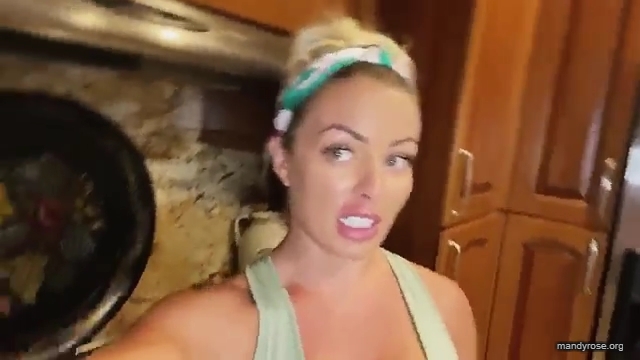MANDY_ROSE___OTIS_Easy_Meals_To_Make_During_Quarantine_WWE_Cooking_mp40608.jpg