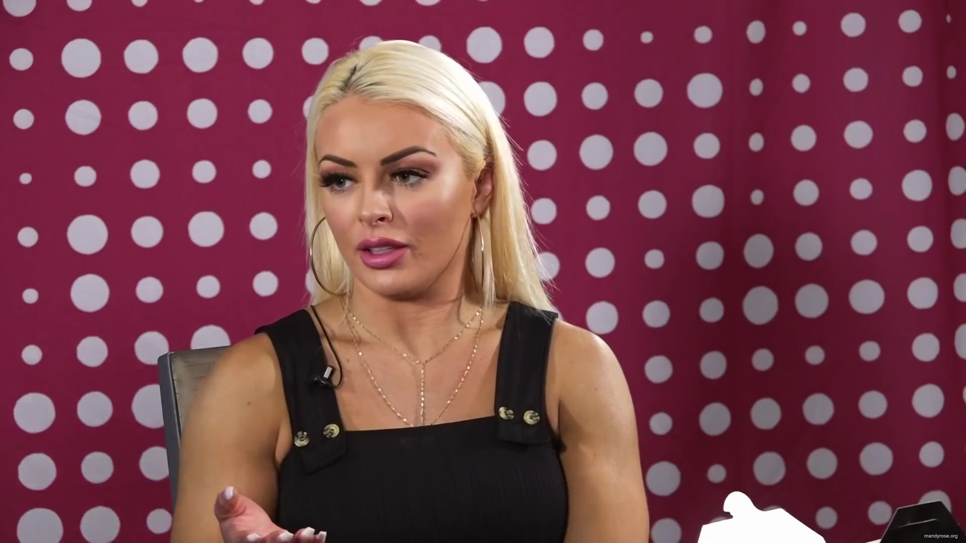 MANDY_ROSE_is_nuts_for_donuts21_-_Superstar_Savepoint_mp40635.jpg