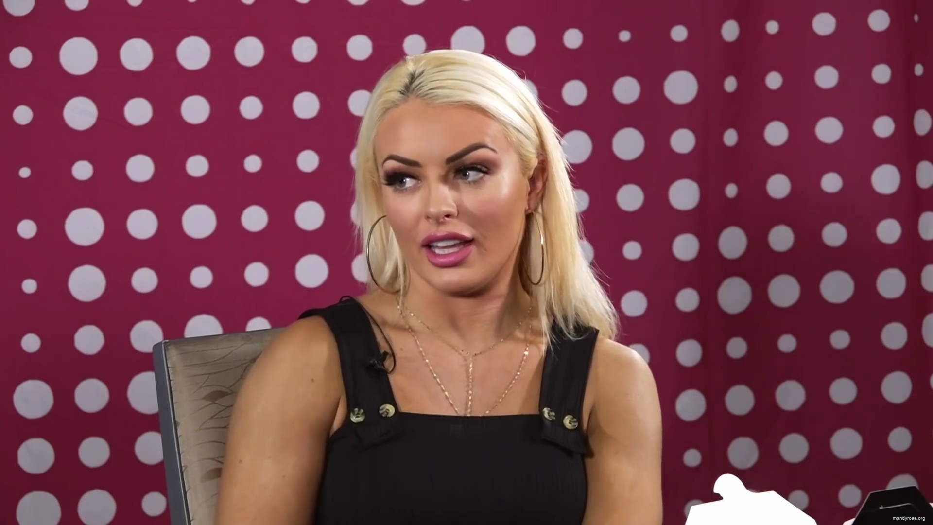 MANDY_ROSE_is_nuts_for_donuts21_-_Superstar_Savepoint_mp40835.jpg