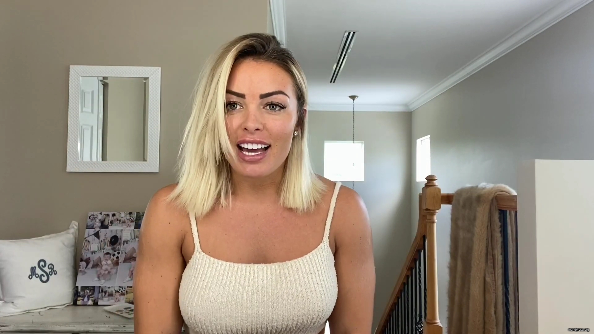 MY_NEW_LOOK21_How-to_do_your_makeup_in_less_than_10_mins21_mp40003.jpg
