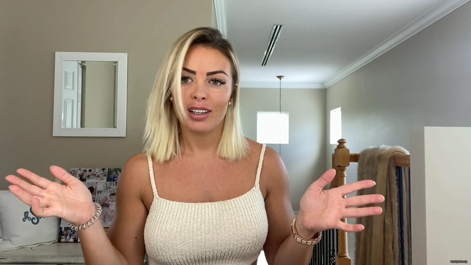 MY_NEW_LOOK21_How-to_do_your_makeup_in_less_than_10_mins21_mp40012.jpg