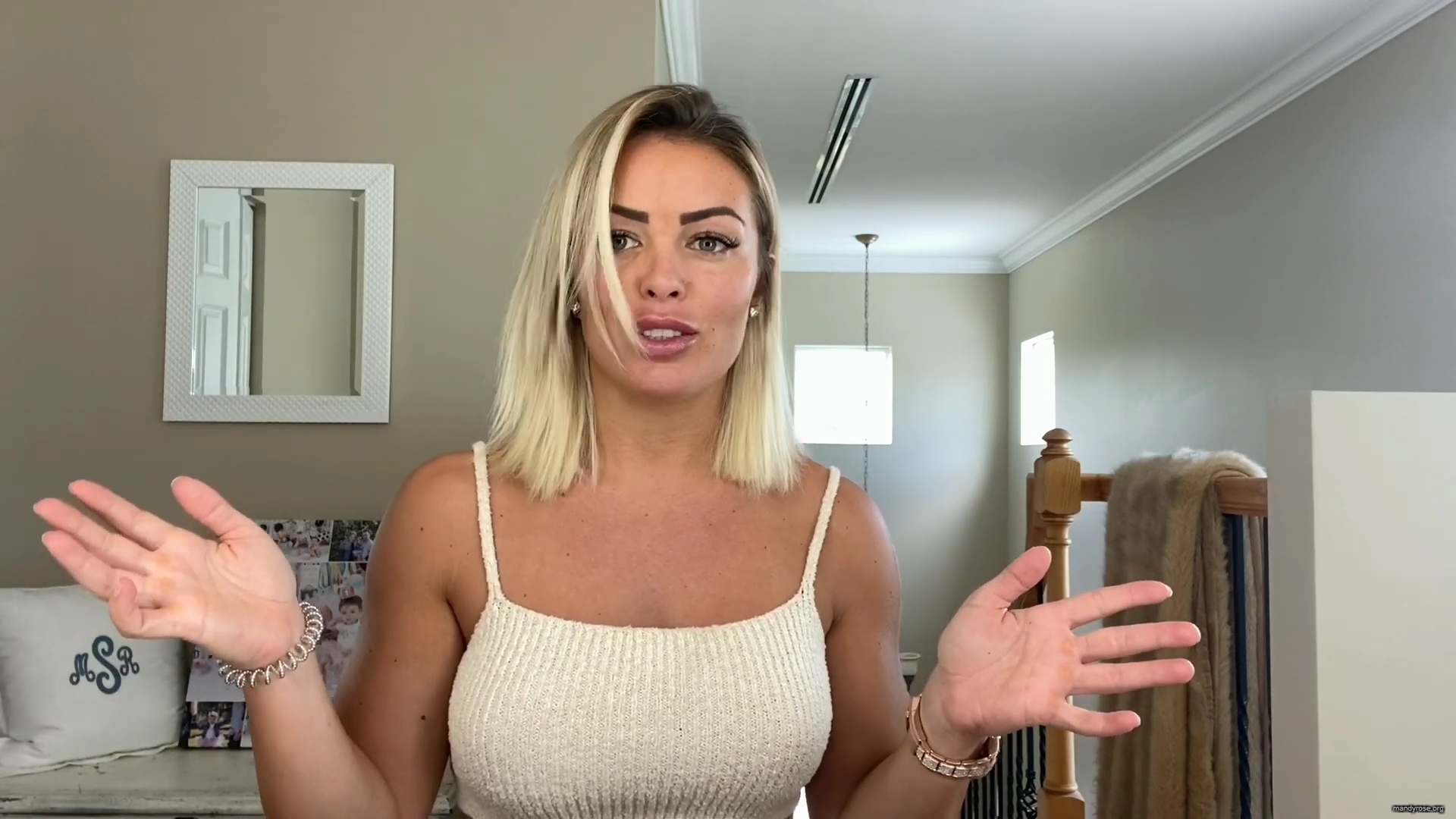 MY_NEW_LOOK21_How-to_do_your_makeup_in_less_than_10_mins21_mp40013.jpg
